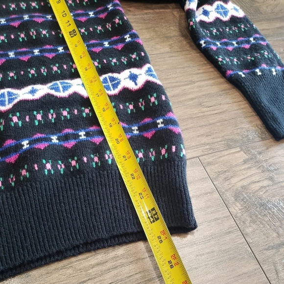 NWT LOFT Geometric Design Sweater Size Small - Picture 6 of 7